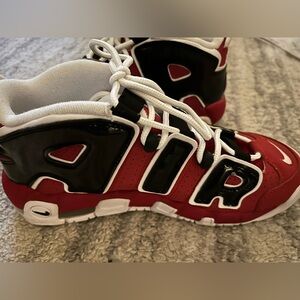 Nike Air More Uptempo Retro Scottie Pippen Chicago Bulls. US Size 7Y